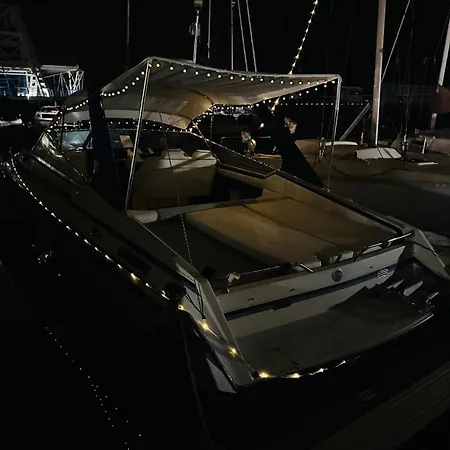 Vina Romance - Romantic Boat In Marina * Lisboa